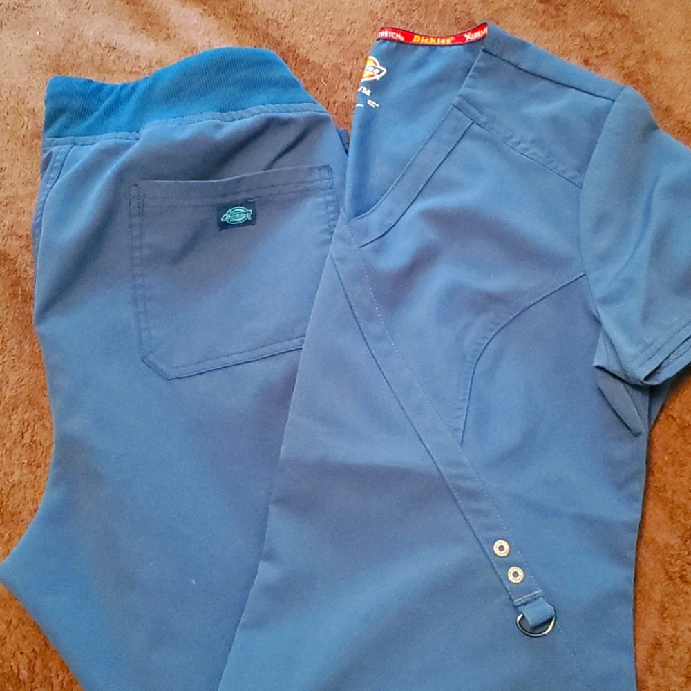Set of scrubs